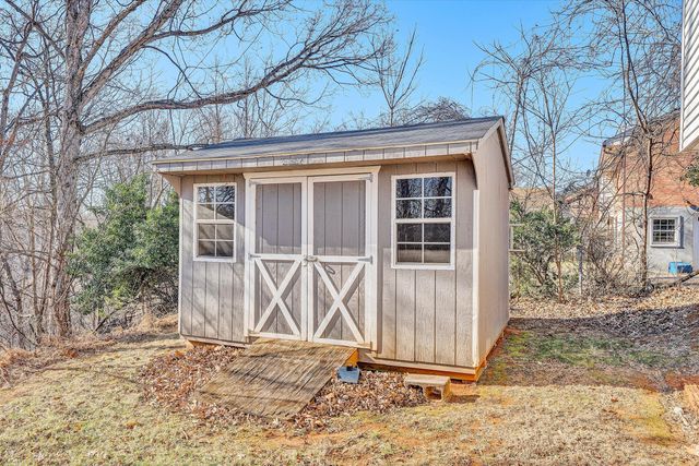 983 Shelbourne AVE, Vinton, VA 24179