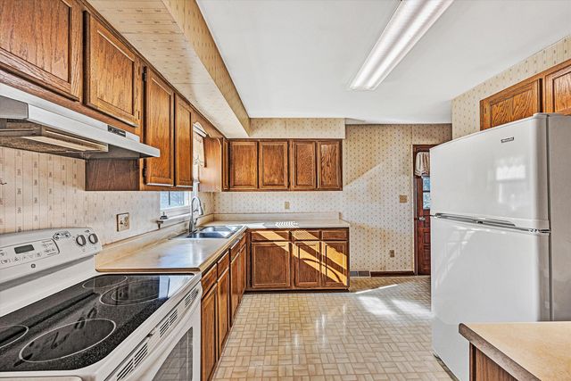 983 Shelbourne AVE, Vinton, VA 24179