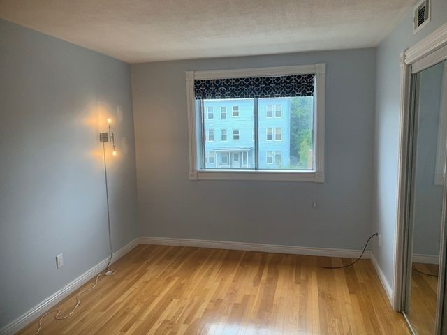 790 Hyde Park Ave 26, Boston, MA 02136