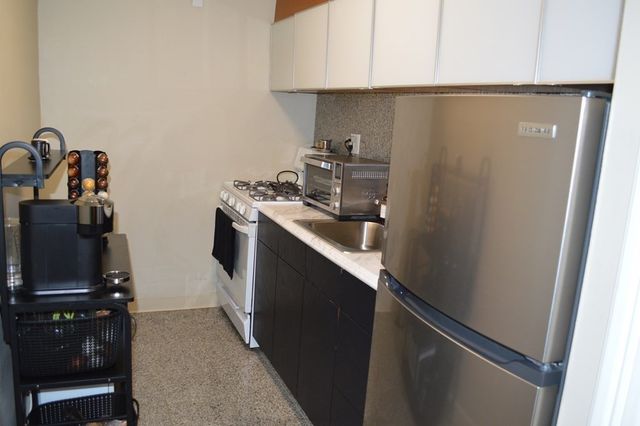 790 Hyde Park Ave 26, Boston, MA 02136