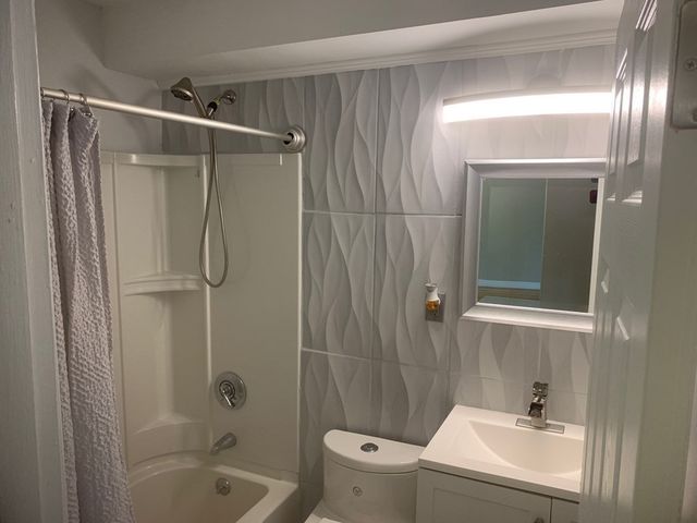 790 Hyde Park Ave 26, Boston, MA 02136