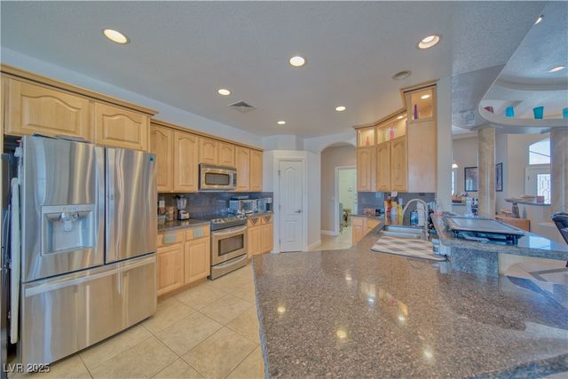 961 Laguna Street, Pahrump, NV 89048