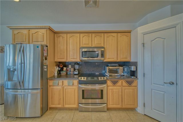 961 Laguna Street, Pahrump, NV 89048