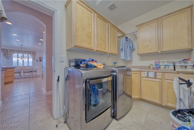 961 Laguna Street, Pahrump, NV 89048