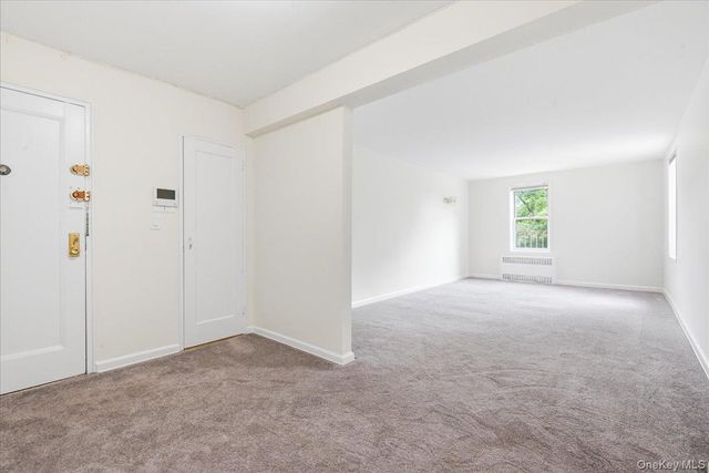 82-40 Austin Street 6B, Kew Gardens, NY 11415