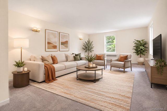82-40 Austin Street 6B, Kew Gardens, NY 11415