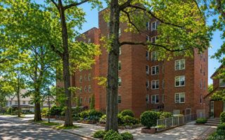 82-40 Austin Street 6B, Kew Gardens, NY 11415