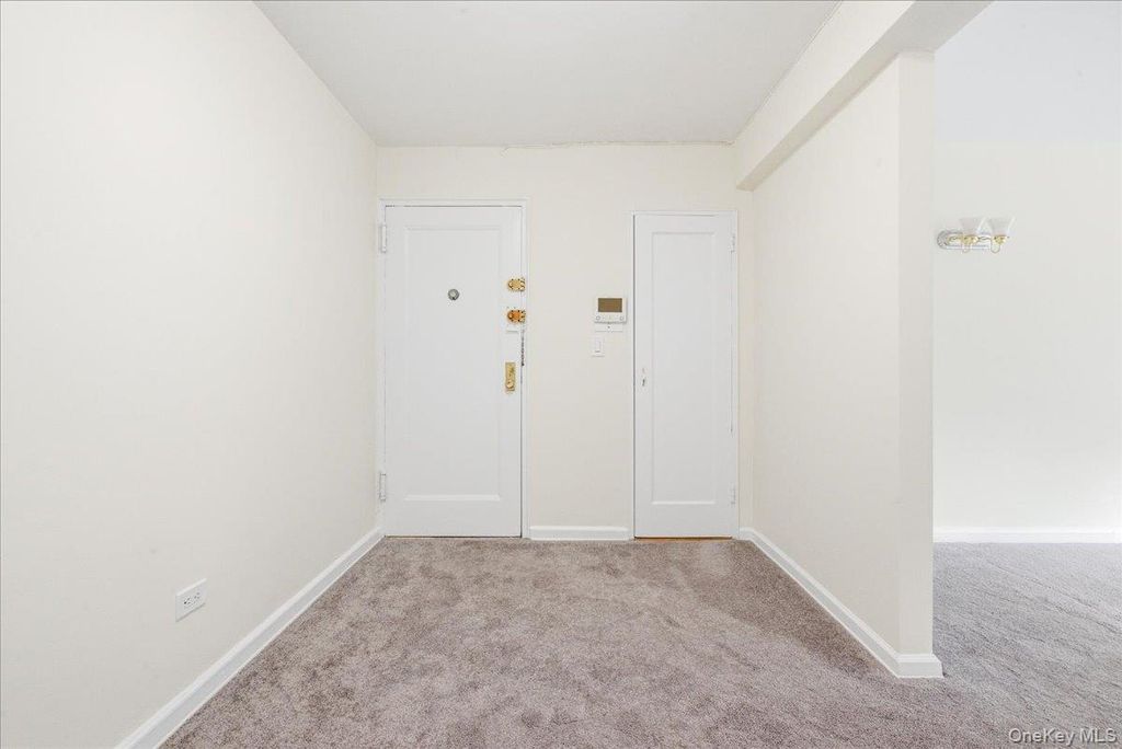 82-40 Austin Street 6B, Kew Gardens, NY 11415 — photo 5