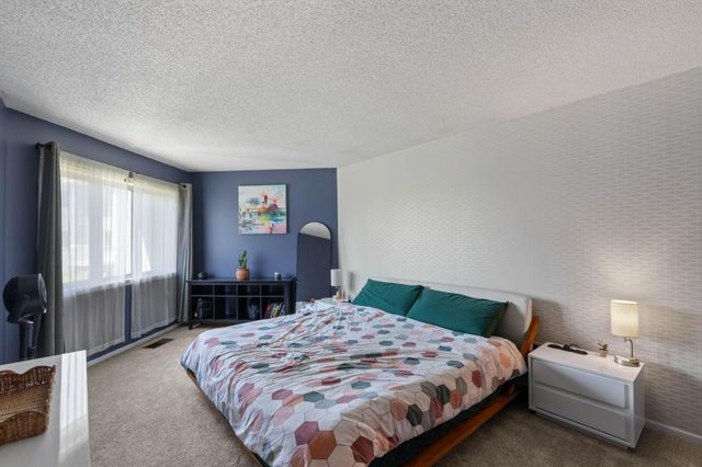 1372 Carling Drive 207, Saint Paul, MN 55108