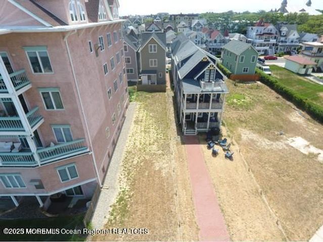 22 Lake Avenue, Ocean Grove, NJ 07756