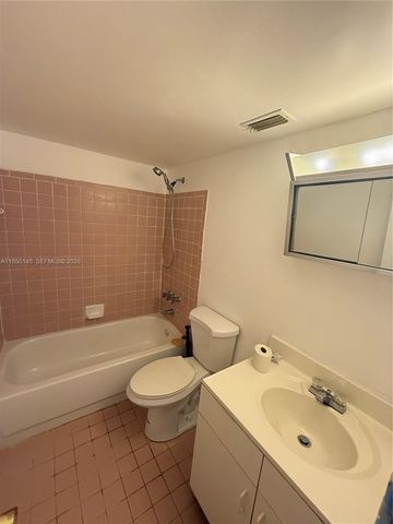 11309 SW 200th Street C213, Miami, FL 33157