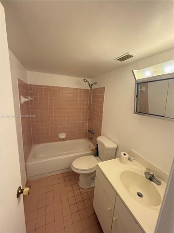 11309 SW 200th Street C213, Miami, FL 33157