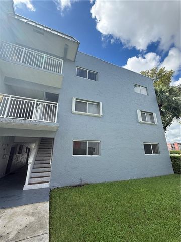 11309 SW 200th Street C213, Miami, FL 33157