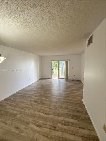 11309 SW 200th Street C213, Miami, FL 33157