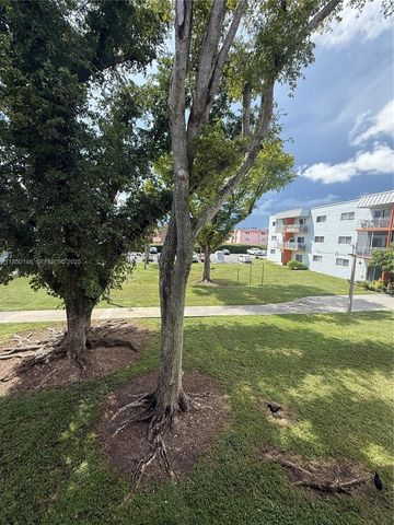 11309 SW 200th Street C213, Miami, FL 33157