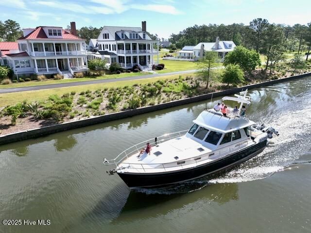 71 Jayne Point, Oriental, NC 28571