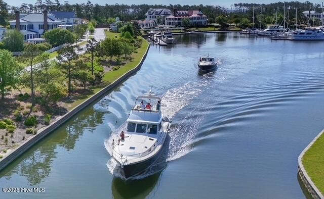 71 Jayne Point, Oriental, NC 28571