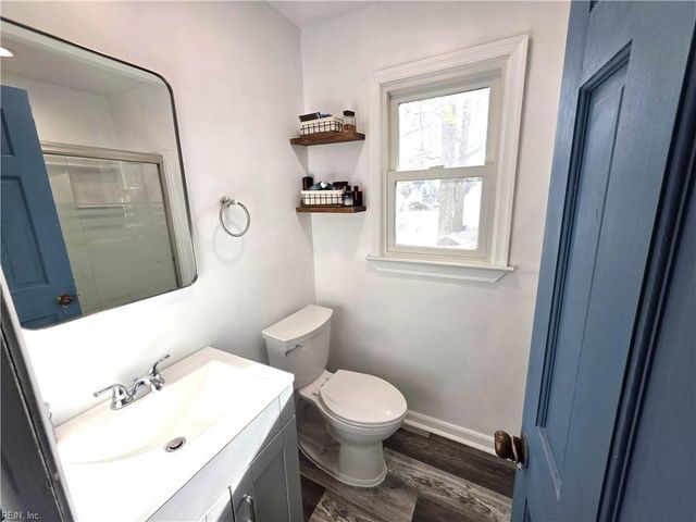 420 Woodberry DR, Chesapeake, VA 23322