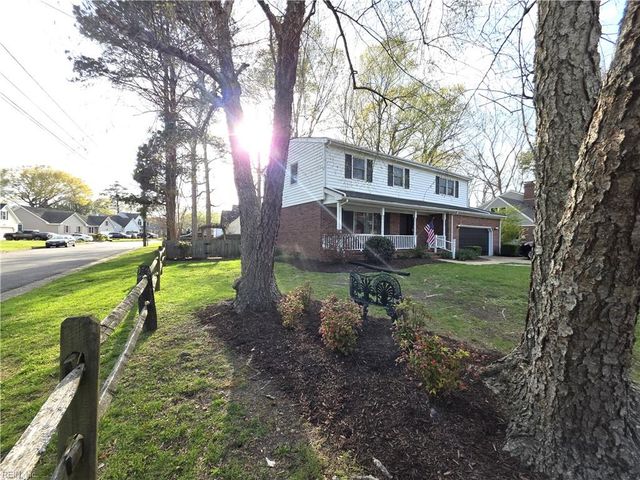 420 Woodberry DR, Chesapeake, VA 23322