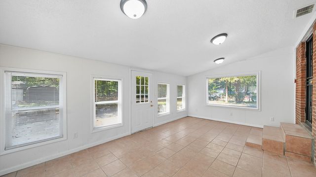 1517 MICHAEL ST, Covington, TN 38019