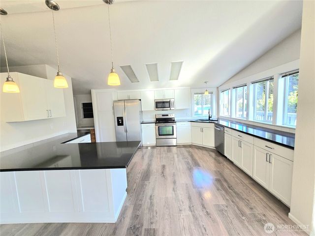 1476 Kitsap Lake Road NW, Bremerton, WA 98312