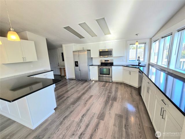 1476 Kitsap Lake Road NW, Bremerton, WA 98312