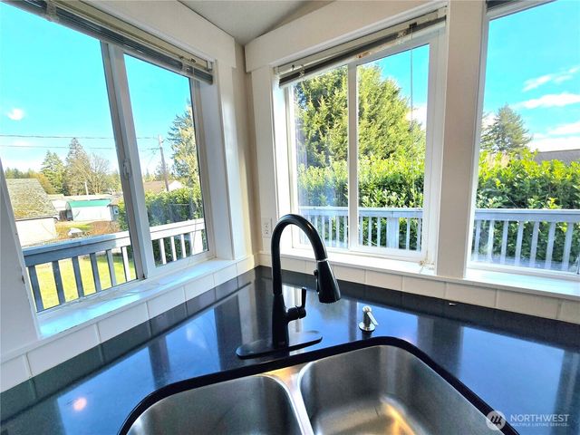 1476 Kitsap Lake Road NW, Bremerton, WA 98312