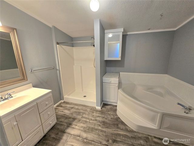 1476 Kitsap Lake Road NW, Bremerton, WA 98312