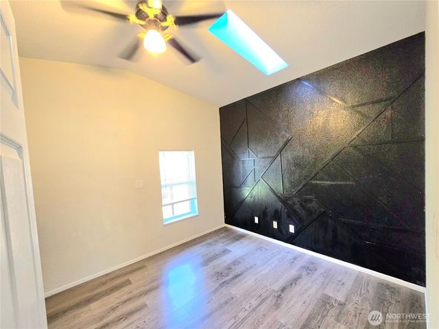 1476 Kitsap Lake Road NW, Bremerton, WA 98312