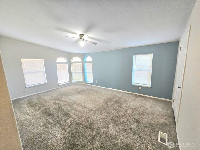 1476 Kitsap Lake Road NW, Bremerton, WA 98312