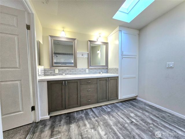 1476 Kitsap Lake Road NW, Bremerton, WA 98312