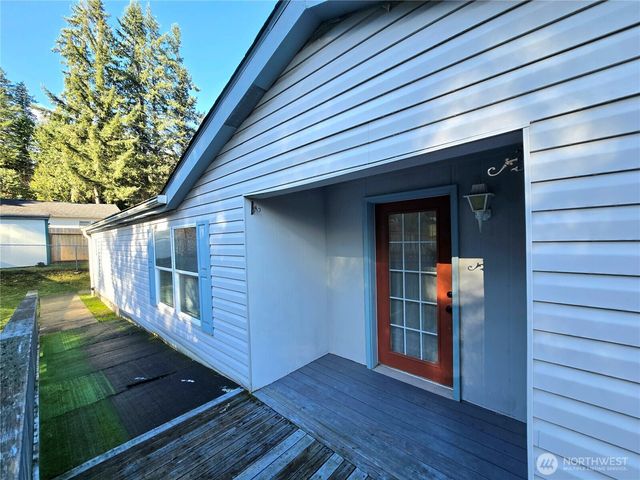 1476 Kitsap Lake Road NW, Bremerton, WA 98312