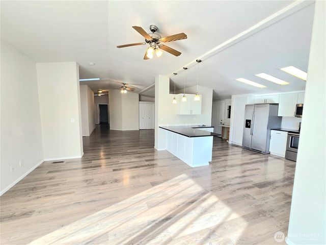 1476 Kitsap Lake Road NW, Bremerton, WA 98312