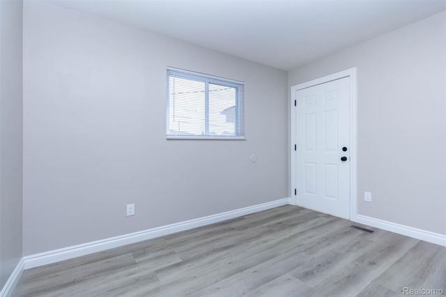 17970 S Wind Drive, Fraser, MI 48026