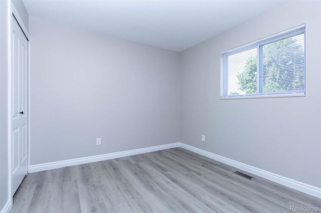 17970 S Wind Drive, Fraser, MI 48026