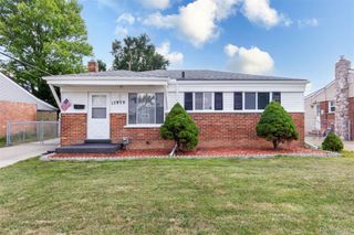 17970 S Wind Drive, Fraser, MI 48026