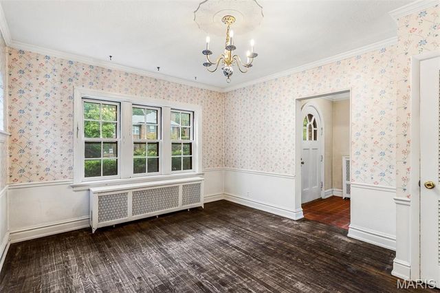 7570 Stanford Avenue, University City, MO 63130