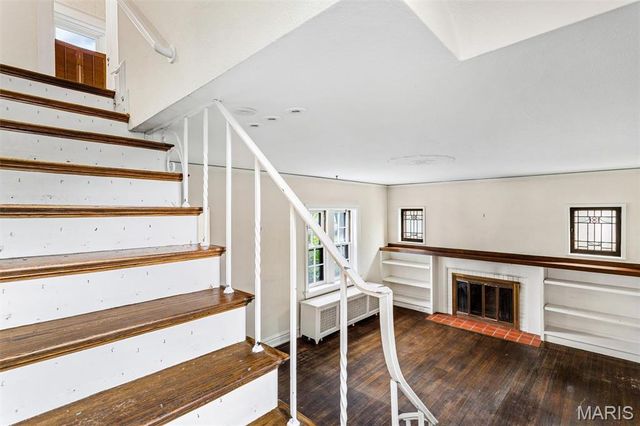 7570 Stanford Avenue, University City, MO 63130