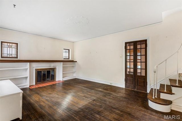 7570 Stanford Avenue, University City, MO 63130