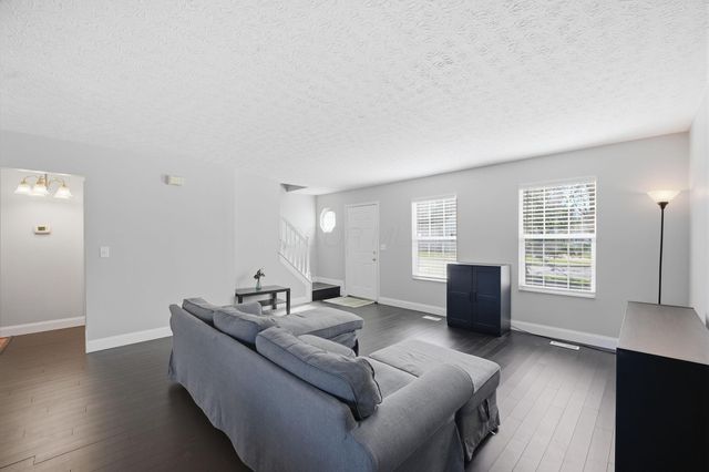 6224 Mcnaughten Place Lane, 57, Columbus, OH 43213