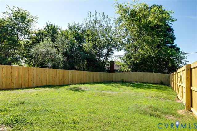 2301 Whitcomb St, Richmond, VA 23223