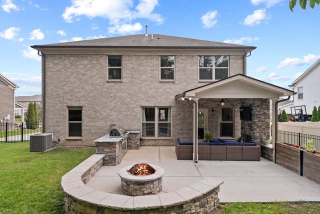 1028 Maleventum Way, Spring Hill, TN 37174