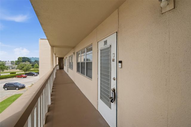 309 Southampton A 309 309, West Palm Beach, FL 33417