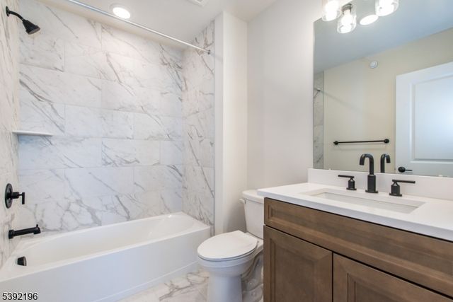 20 Whitaker Lane, Far Hills Boro, NJ 07931