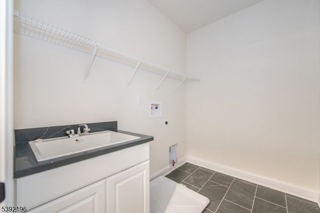 20 Whitaker Lane, Far Hills Boro, NJ 07931