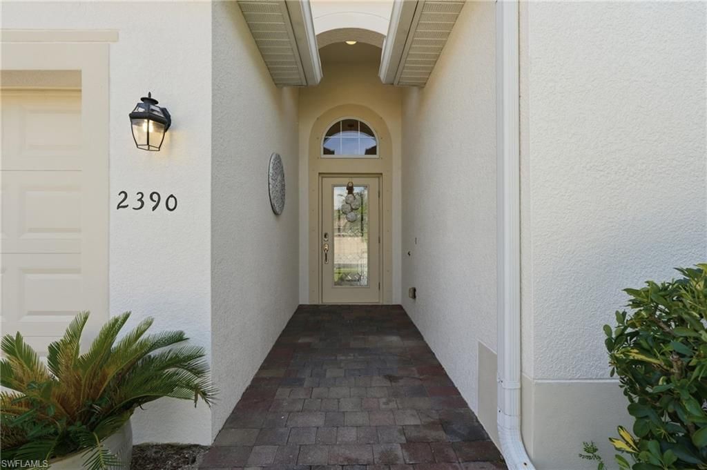 2390 Heydon CIR E, NAPLES, FL 34120 — photo 3