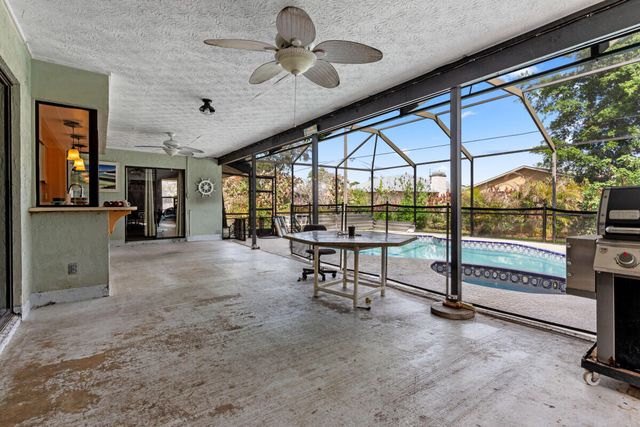 1119 SE Cambridge Drive, Port St. Lucie, Port St Lucie, FL 34952