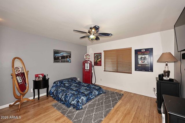 8104 N 8TH Avenue, Phoenix, AZ 85021