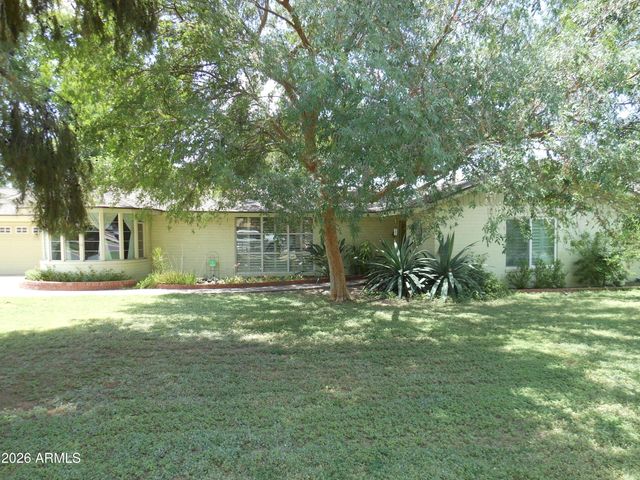 8104 N 8TH Avenue, Phoenix, AZ 85021