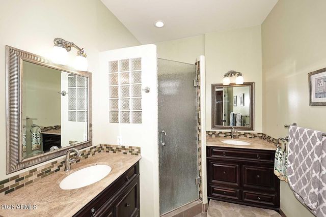 8104 N 8TH Avenue, Phoenix, AZ 85021